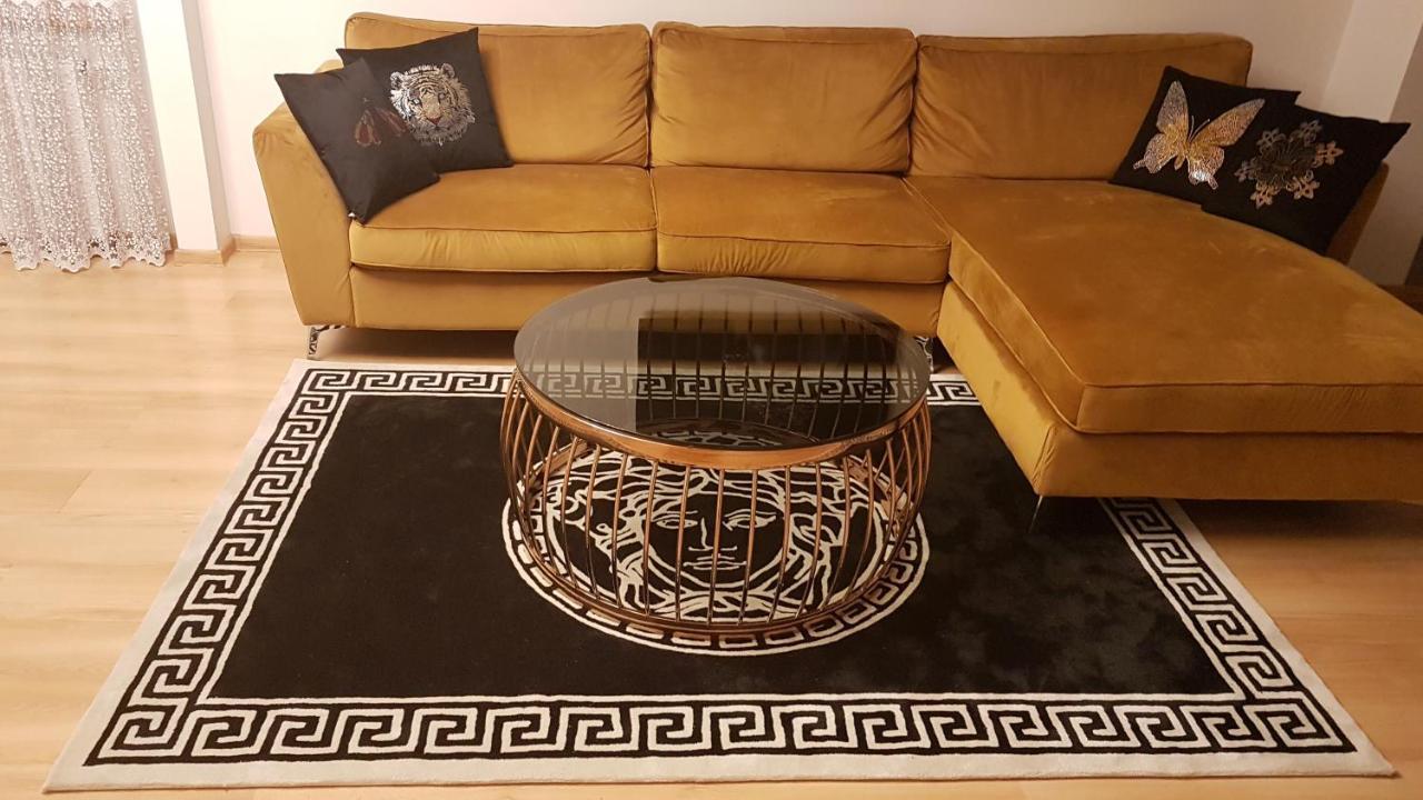 Premium Jacuzzi Apartment Клайпеда Екстериор снимка